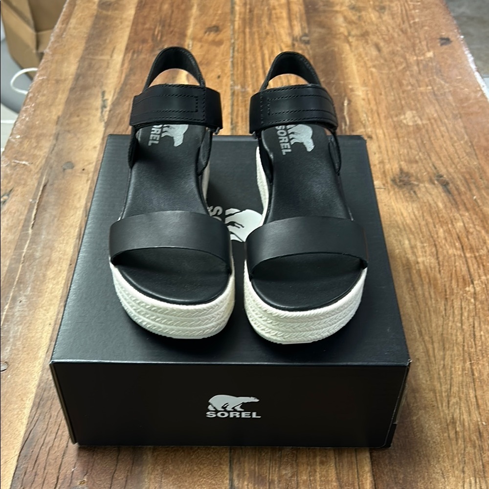 Sorel Cameron Flatform Sandal